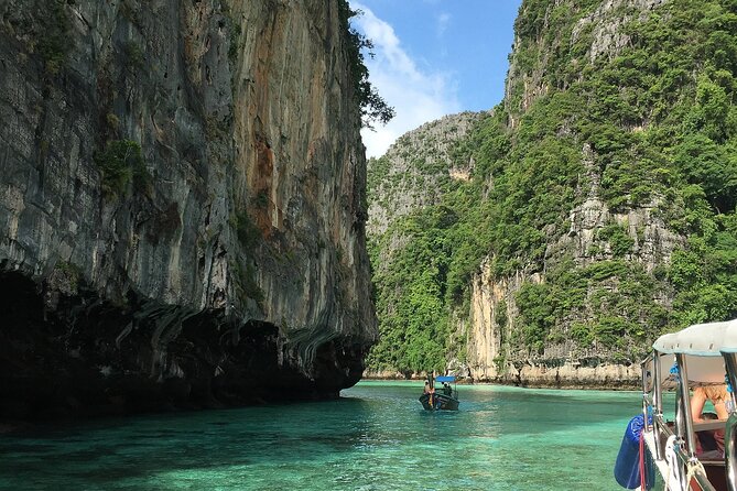 Best of Phi Phi Island Adventure Day Tour with Lunch from Phuket - Lunch and free time on Phi Phi Don