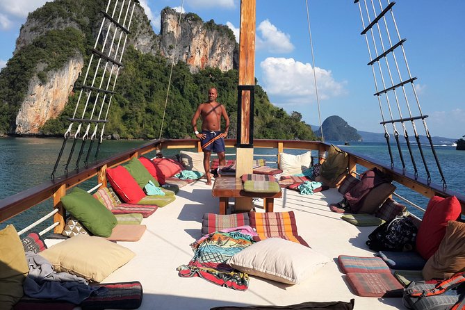 - Comfortable boat for cruising in Phang Nga Bay - The "Must-Do"! - Who should book this cruise?