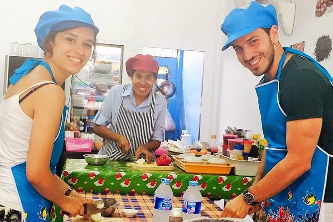 Half-Day Phuket Easy Thai Cooking - Who should book this cooking class?