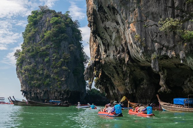 Hong by Starlight: Sea Cave Kayaking and Loy Krathong Floating - What the long day feels like in practice