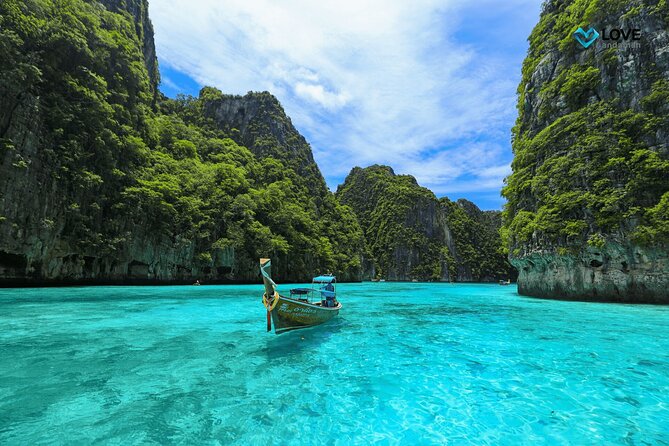 Hype Yacht : VIP Tour Phi Phi Island & Maya Bay from Phuket - Sunset sailing with a DJ