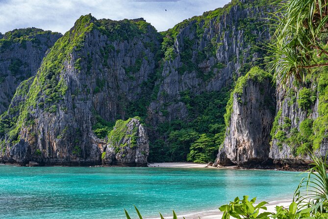 Hype Yacht : VIP Tour Phi Phi Island & Maya Bay from Phuket - Practical details before booking