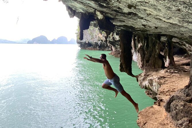 James Bond Island Private Boat Tour - Canoeing through Hong Island’s sea caves