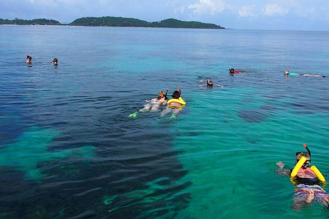 Luxury Private Speed Boat Charter - Phi Phi Sunrise - An early start for Phi Phi’s best-known bays