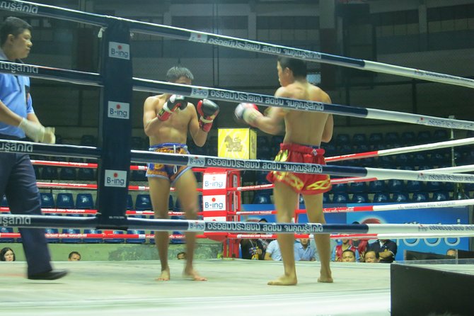 Muay Thai Boxing Showdown at Patong Stadium - Getting to Sai Nam Yen Road and leaving afterward
