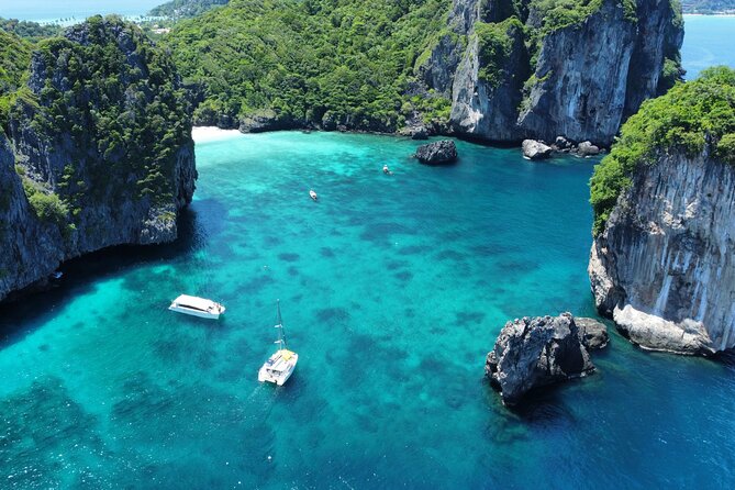 One Day Phi Phi, Maya And Khai Islands Adventure - A fast boat day from Phuket
