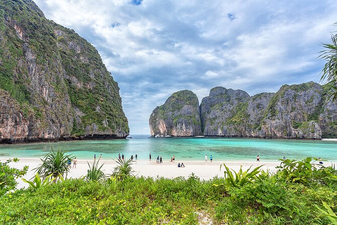 Phi Phi and Khai Islands Premium Service Trip by Seastar Andaman From Phuket - Maya Bay and the Phi Phi Le coast