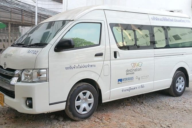 Phuket Airport (HKT) Arrival Transfer to Phuket Hotels (Shared or Private) - The drive to your hotel