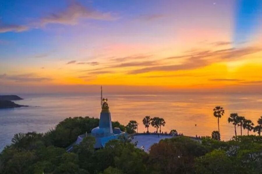 Phuket: Amazing Sunset View & Local Market Tour - Who will enjoy this evening most