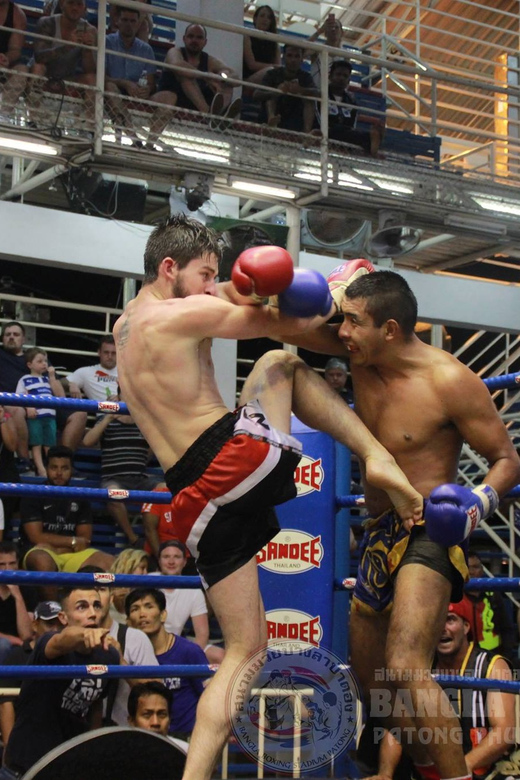 Phuket: Bangla Boxing Stadium Muay Thai Ticket - The Wai Kru ritual before the first bell