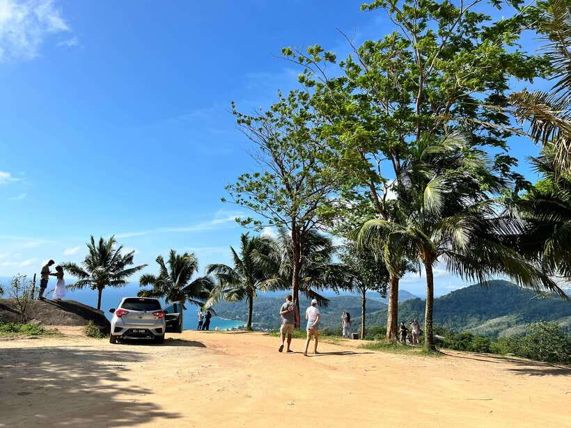 Phuket: Big Buddha View Wat Chalong, Old Town Guided Tour - Cashew factory: a planned shopping stop