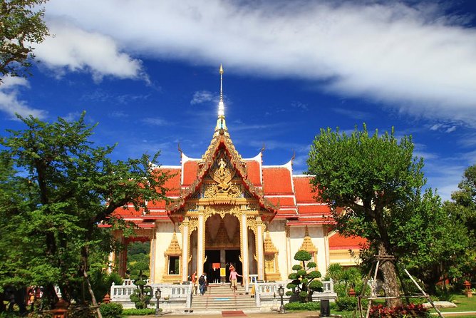 Phuket City Tour: Wat Chalong, Big Buddha and Landmark - Wat Chalong: a working place of worship