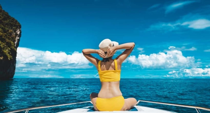 Phuket: Coral and racha Islands Snorkeling Trip with Lunch - The pier sets the tone