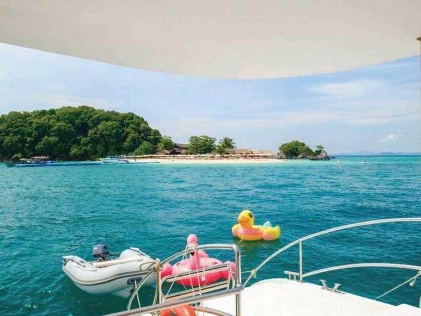 Phuket: Coral Island Snorkeling and Sunset Catamaran Cruise - Dinner, sunset and the return cruise