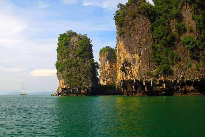 Phuket: James Bond Island by Premium Speedboat with Lunch - A helmet, a short trek and two caves