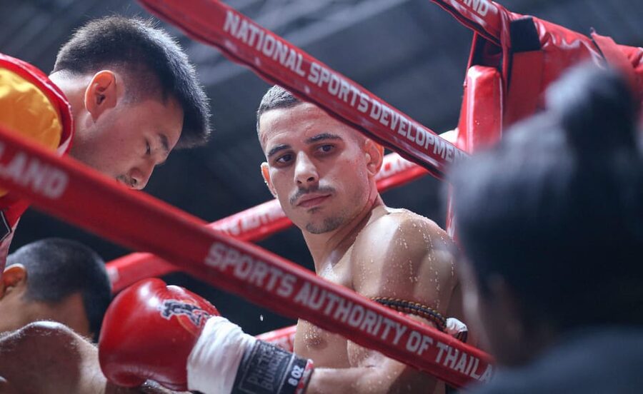Phuket: Muay Thai Fight at Rawai MuayThai Boxing Camp - The Wai Kru adds meaning before the action