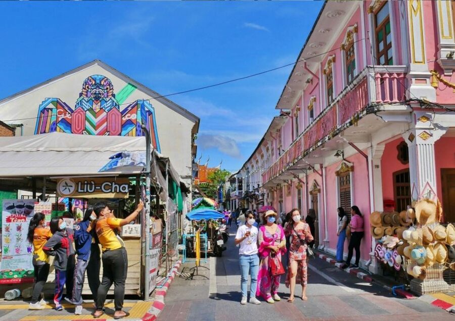 Phuket Old Town : Food | Art | Town :Travstore OG F.A.T Tour - Street art: Phuket’s town as an open-air gallery