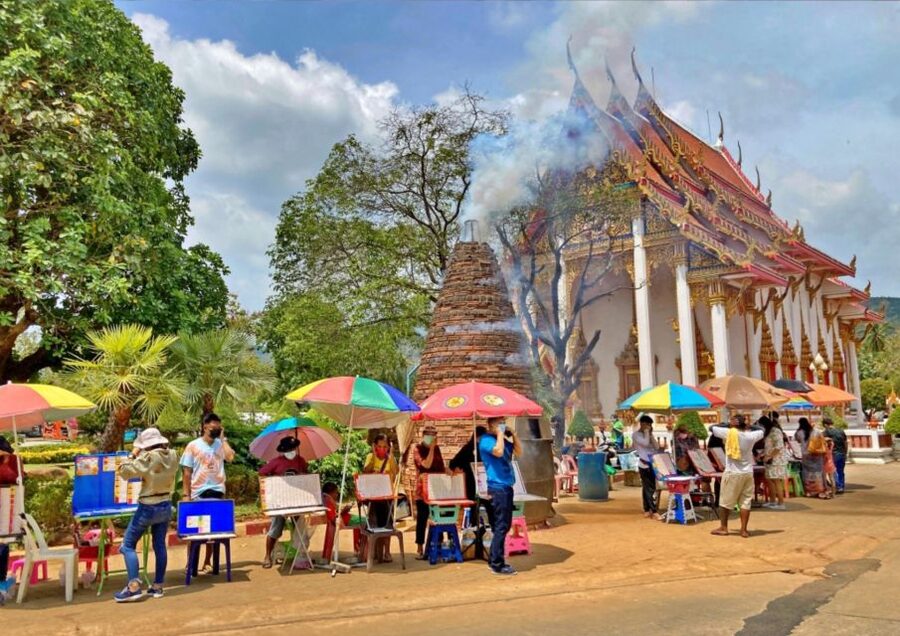 Phuket Old Town : Food | Art | Town :Travstore OG F.A.T Tour - Rang Hill and dessert: a scenic pause, then a local sweet