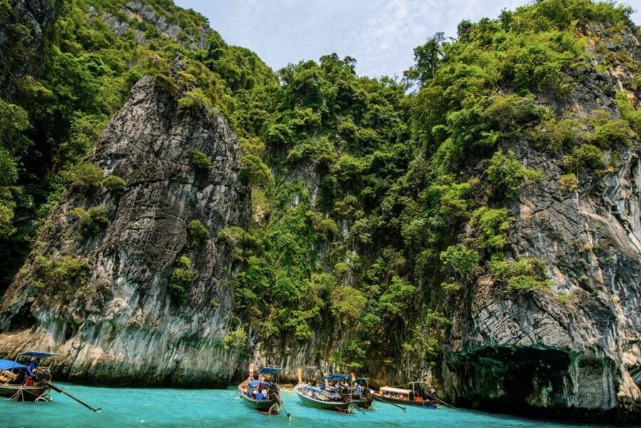 Phuket: Phi Phi Islands and Maya Bay Day Trip with Lunch - Who will enjoy this trip most
