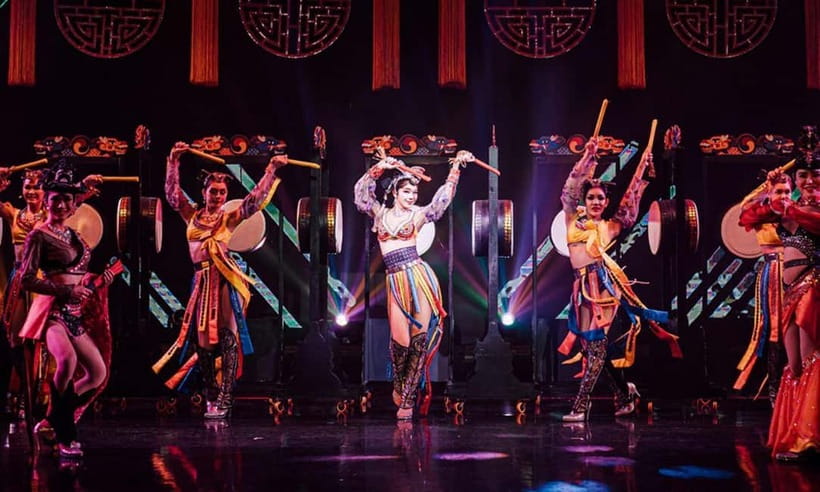 Phuket: Simon Cabaret Show Tickets Optional First 3 Rows - A Patong cabaret built around spectacle