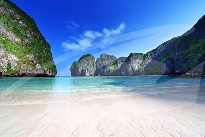 Phuket to Phi Phi Islands by Speedboat - A Faster Crossing, With a Bumpier Ride