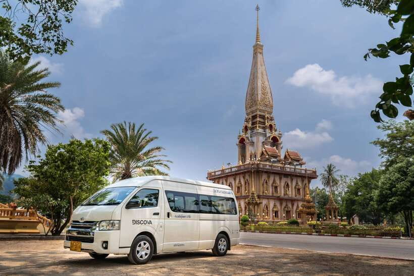 Phuket: Wat Chalong, Viewpoint, and Old Town Guided Tour - What the guide and van add