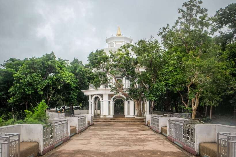 Phuket: Wat Chalong, Viewpoint, and Old Town Guided Tour - Is $55 good value?