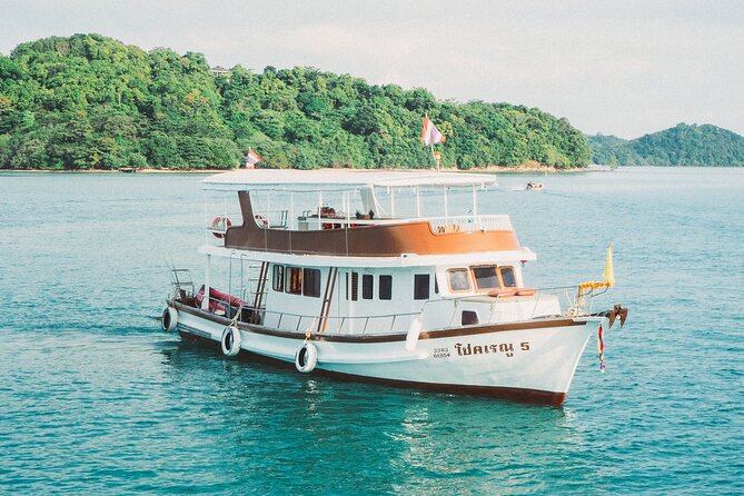 Premium James Bond Island by Big Boat with Canoeing - The pace, crew, and family fit