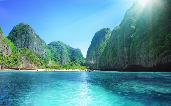 Premium Phi Phi, bamboo island tour Speed Catamaran - The trip at a glance