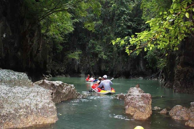 Premium/Regular James Bond islands tour and canoeing, 5 islands - A scenic crossing through Phang Nga Bay