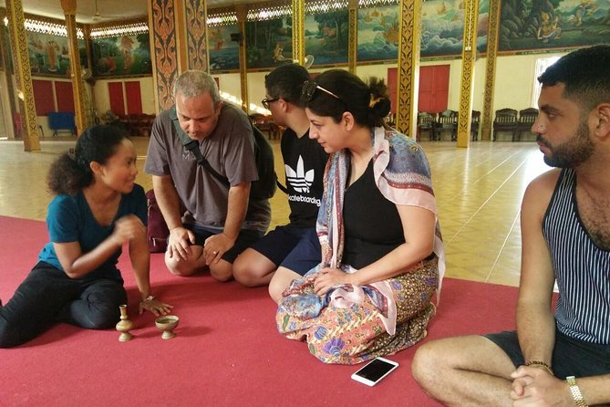 Private Morning Сeremony in Wat Chalong (Chaithararam Temple) - Hearing Stories About Thai Buddhism