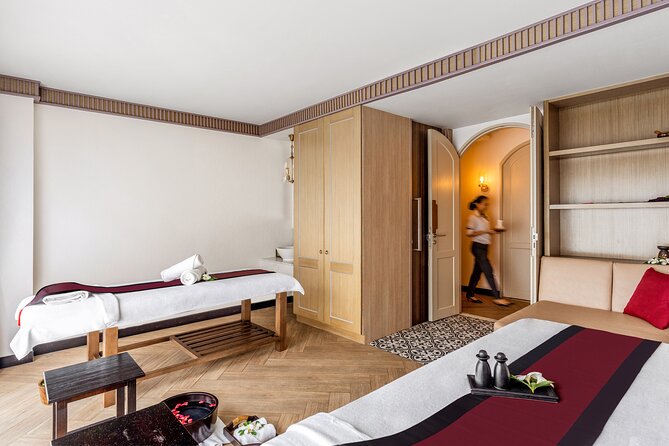 Private Royal Siam Thai Package with Thai Massage in Phuket - The white mud wrap adds a second stage