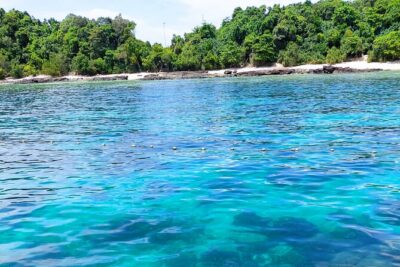 Relaxing Day with Snorkeling – Away From The Crowds