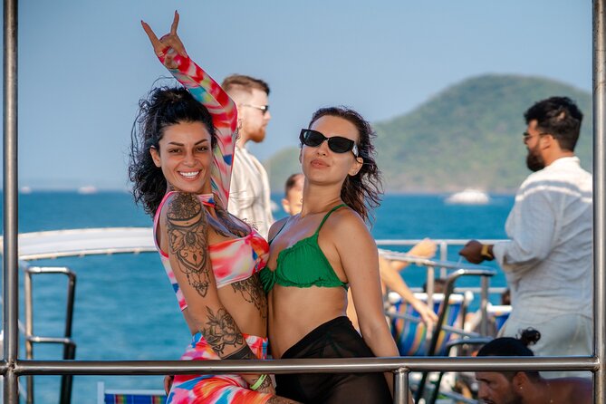 Sailaway Boat Party Phuket - Buffet and drinks: useful fuel for a long afternoon