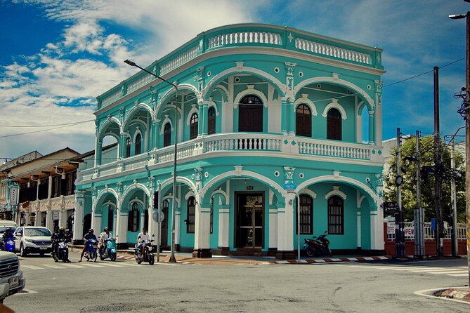 Travstore Original Phuket Discovery Tour - Shared Half Day City Tour - A low-cost route beyond Phuket’s beaches